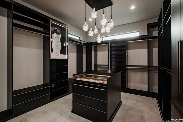 3466 Levi Sloan Road, Victoria, TX 77904