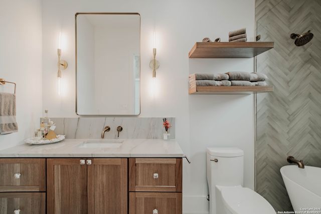 3466 Levi Sloan Road, Victoria, TX 77904