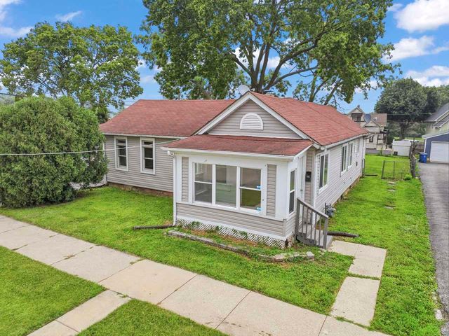 523 Batavia Avenue, Aurora, IL 60506