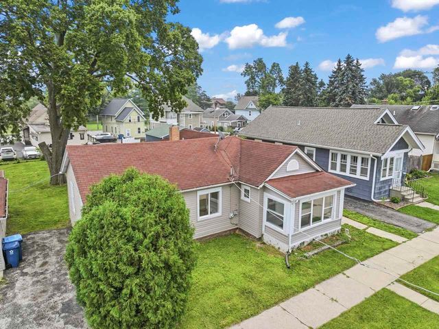 523 Batavia Avenue, Aurora, IL 60506