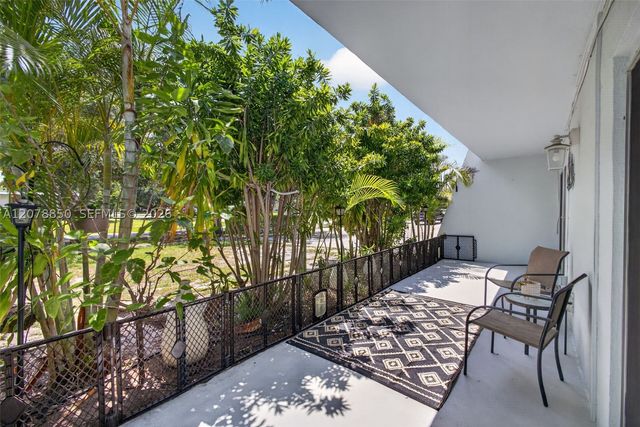 725 Hummingbird Way 109, North Palm Beach, FL 33408