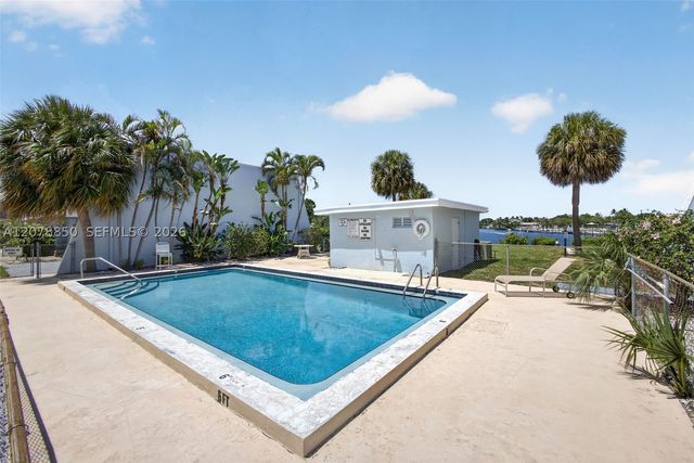 725 Hummingbird Way 109, North Palm Beach, FL 33408