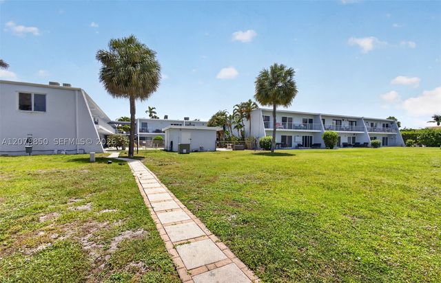 725 Hummingbird Way 109, North Palm Beach, FL 33408