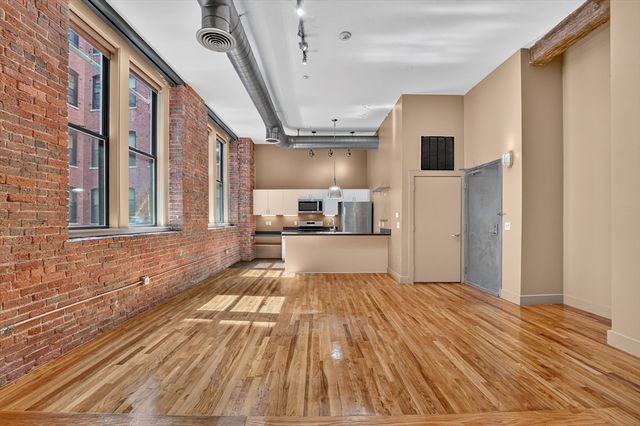 13 Willow 205, Lynn, MA 01901
