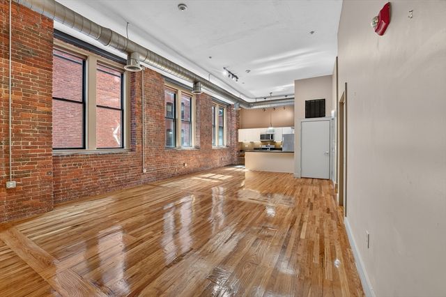 13 Willow 205, Lynn, MA 01901