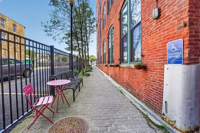 13 Willow 205, Lynn, MA 01901