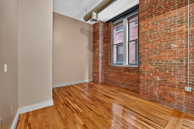 13 Willow 205, Lynn, MA 01901