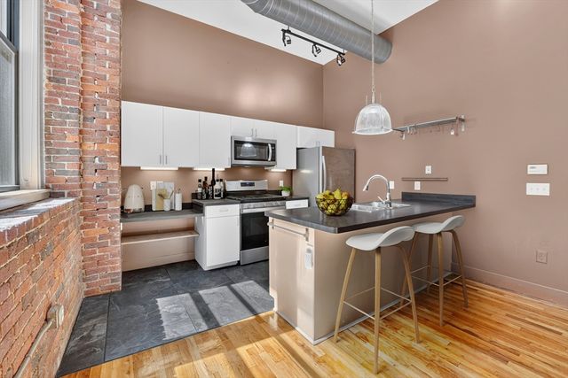 13 Willow 205, Lynn, MA 01901