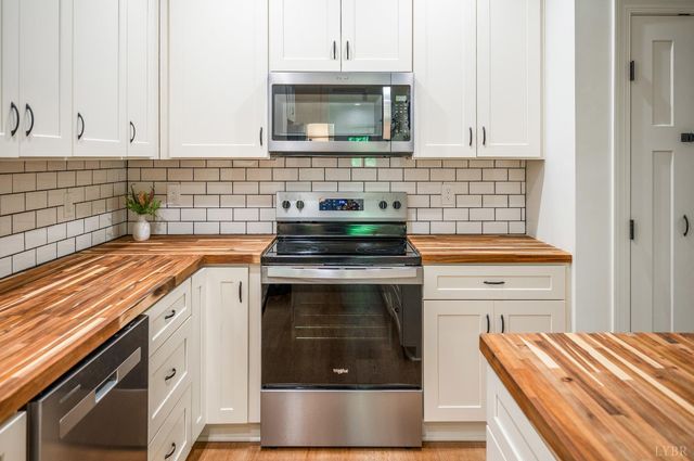 1244 Windsor Drive, Bedford, VA 24523