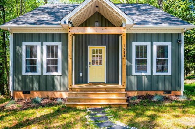 1244 Windsor Drive, Bedford, VA 24523
