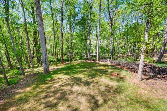1244 Windsor Drive, Bedford, VA 24523