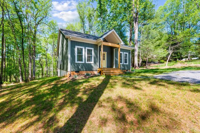 1244 Windsor Drive, Bedford, VA 24523
