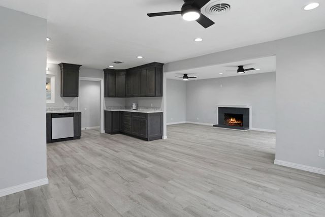 545 highmoor, Stockton, CA 95210