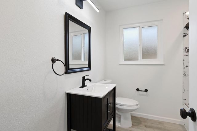 545 highmoor, Stockton, CA 95210