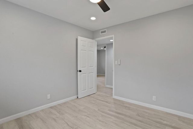 545 highmoor, Stockton, CA 95210