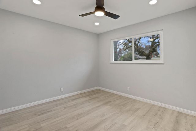 545 highmoor, Stockton, CA 95210