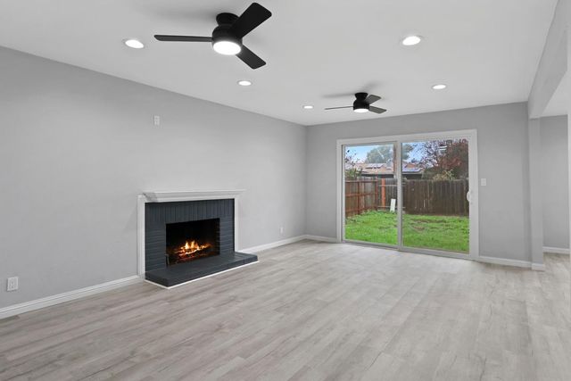 545 highmoor, Stockton, CA 95210