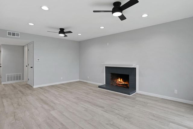 545 highmoor, Stockton, CA 95210