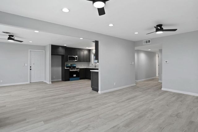 545 highmoor, Stockton, CA 95210