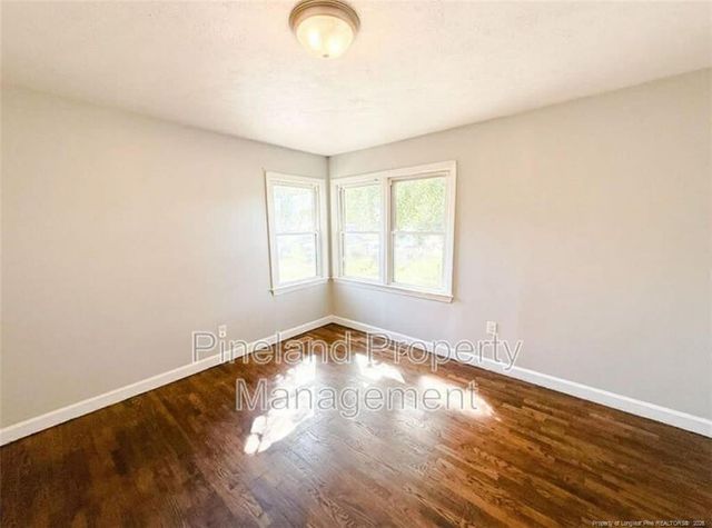 5124 Palmetto Lane, Fayetteville, NC 28304