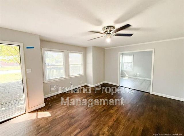 5124 Palmetto Lane, Fayetteville, NC 28304