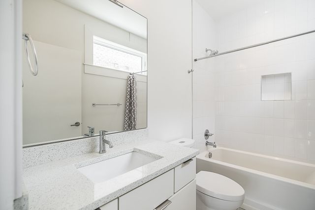 323 Garfield St, Nashville, TN 37208