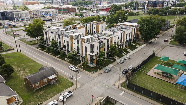 323 Garfield St, Nashville, TN 37208