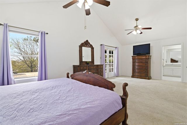 1739 Royal Crescent, San Antonio, TX 78231