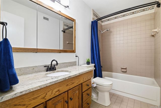 1739 Royal Crescent, San Antonio, TX 78231