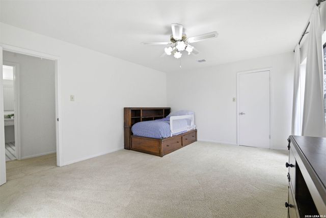 1739 Royal Crescent, San Antonio, TX 78231