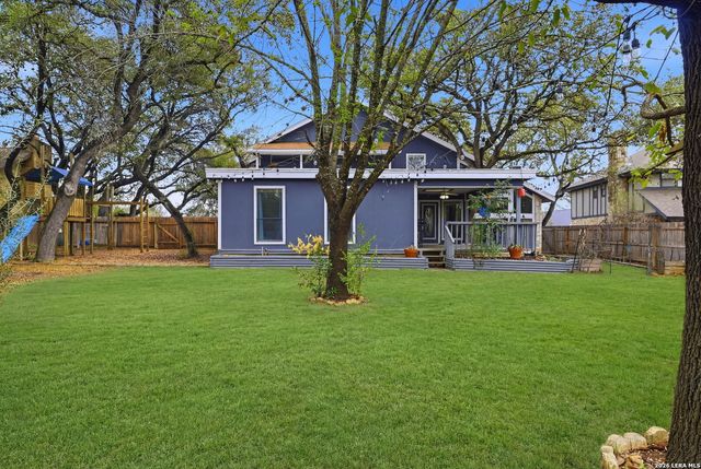 1739 Royal Crescent, San Antonio, TX 78231