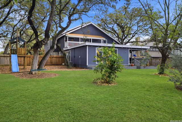1739 Royal Crescent, San Antonio, TX 78231