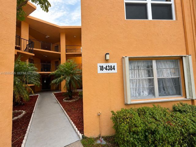 4384 NW 9th Ave 18-2A, Deerfield Beach, FL 33064