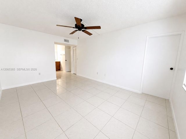 4384 NW 9th Ave 18-2A, Deerfield Beach, FL 33064