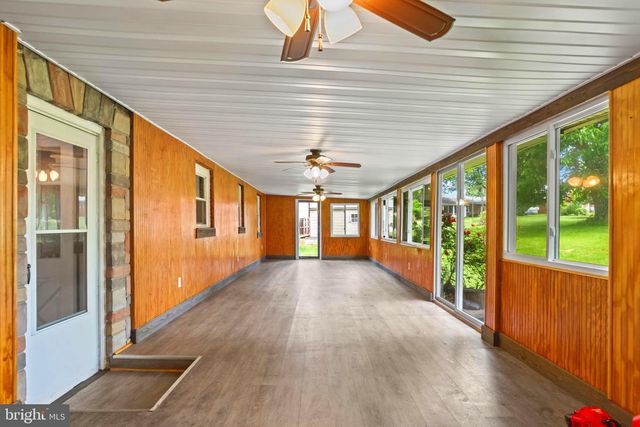 201 VILLAGE RD, Harrisburg, PA 17112