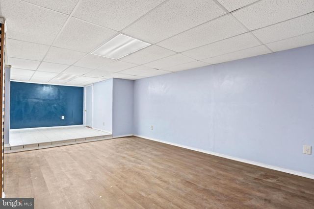 201 VILLAGE RD, Harrisburg, PA 17112