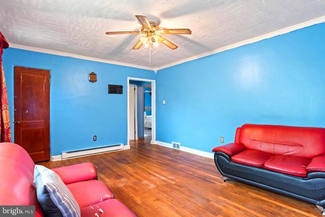 201 VILLAGE RD, Harrisburg, PA 17112