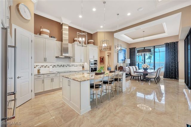 9087 Breakwater DR, Naples, FL 34120