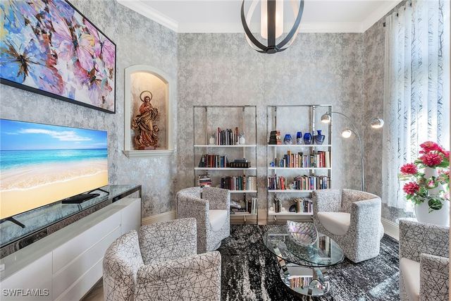 9087 Breakwater DR, Naples, FL 34120