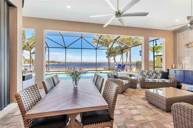 9087 Breakwater DR, Naples, FL 34120