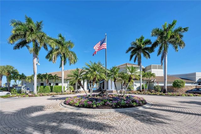 9087 Breakwater DR, Naples, FL 34120