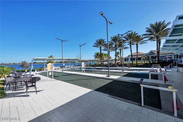 9087 Breakwater DR, Naples, FL 34120