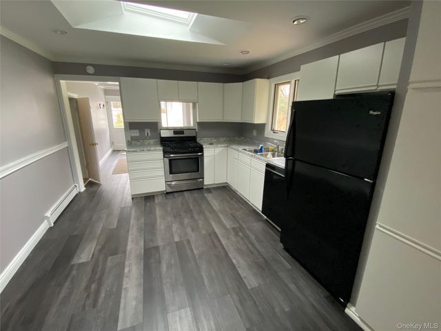 531 Montauk Highway, Westhampton Beach, NY 11978