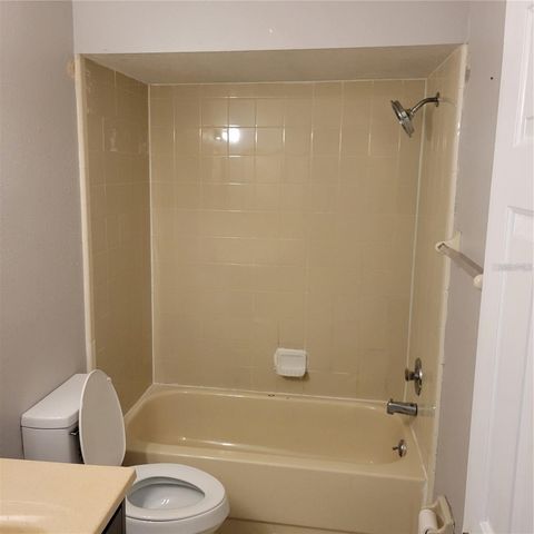 566 IMPERIAL PLACE, Kissimmee, FL 34758