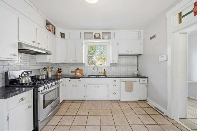 2261 136th Street, Blue Island, IL 60406
