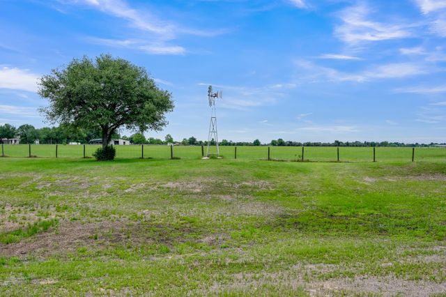 33633 Mayer Road, Hockley, TX 77484