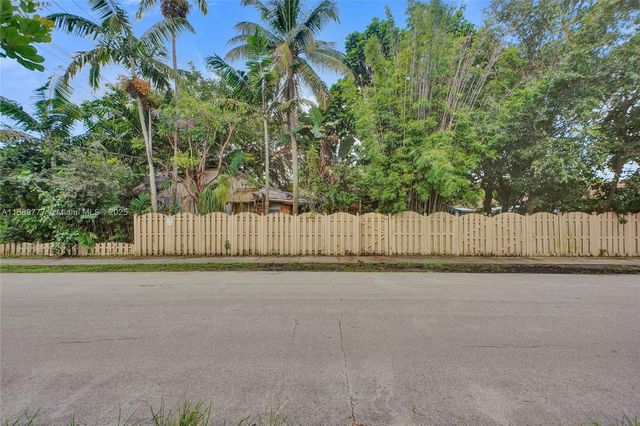 1024 N 24th Avenue, Hollywood, FL 33020
