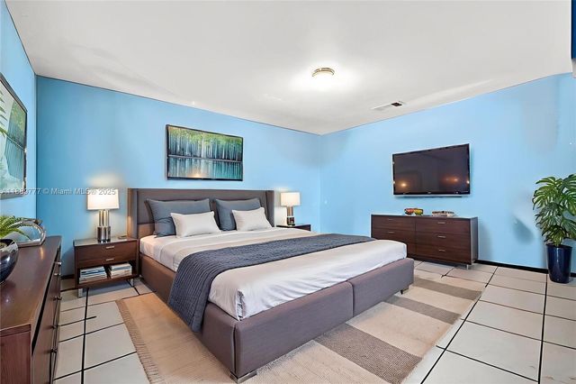 1024 N 24th Avenue, Hollywood, FL 33020