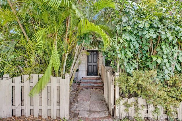 1024 N 24th Avenue, Hollywood, FL 33020
