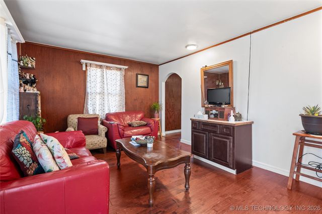 708 NE A Street, Ardmore, OK 73401